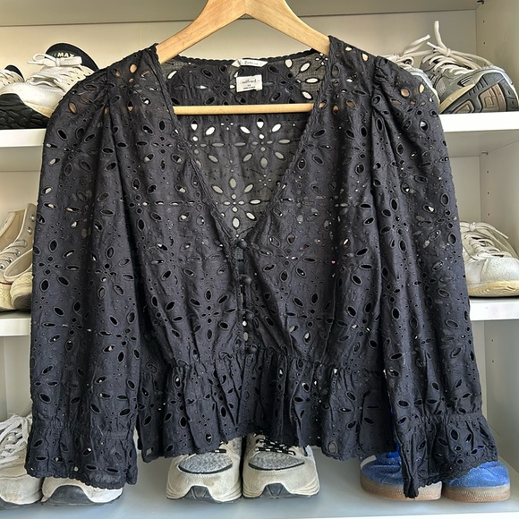 Wilfred La Boheme Eyelet Button up Blouse - Picture 3 of 6